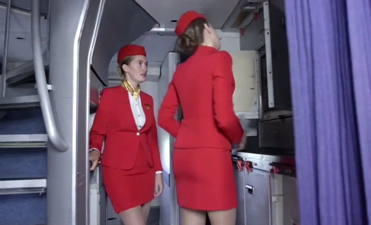 《法国空姐2019(多塞尔航空)》资源下载-法国空姐HD高清在线观看完整版-免费观看全集-泡剧网