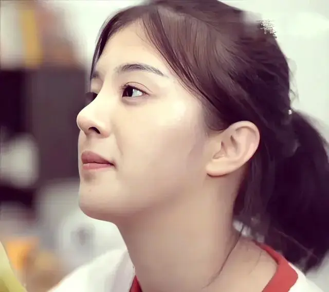 《兄妹蕉谈》全集免费观看-林予曦校园生活成长记高清无删减-兄妹蕉谈4K超清修复在线播放-完整版极速下载