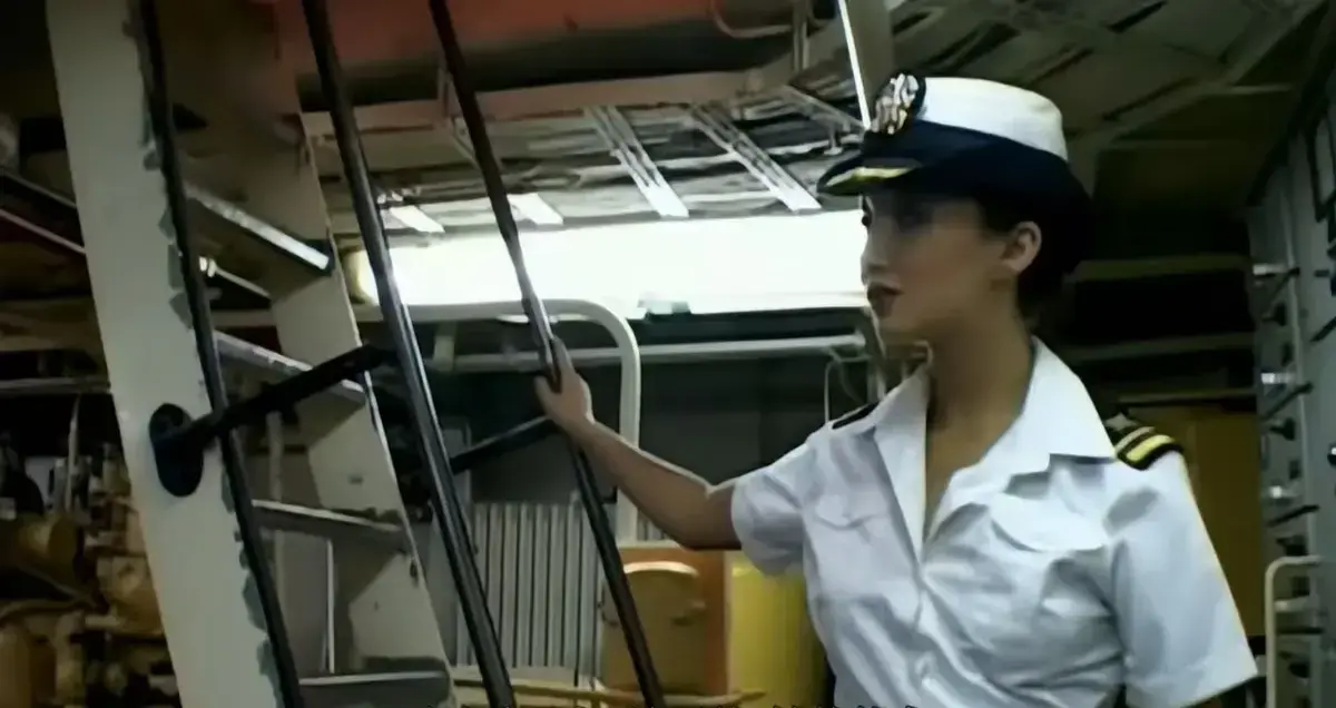 《军舰上的女兵》1080P高清完整版中字资源-《军舰上的女兵》未删减全集在线看-手机电脑免费观看无干扰