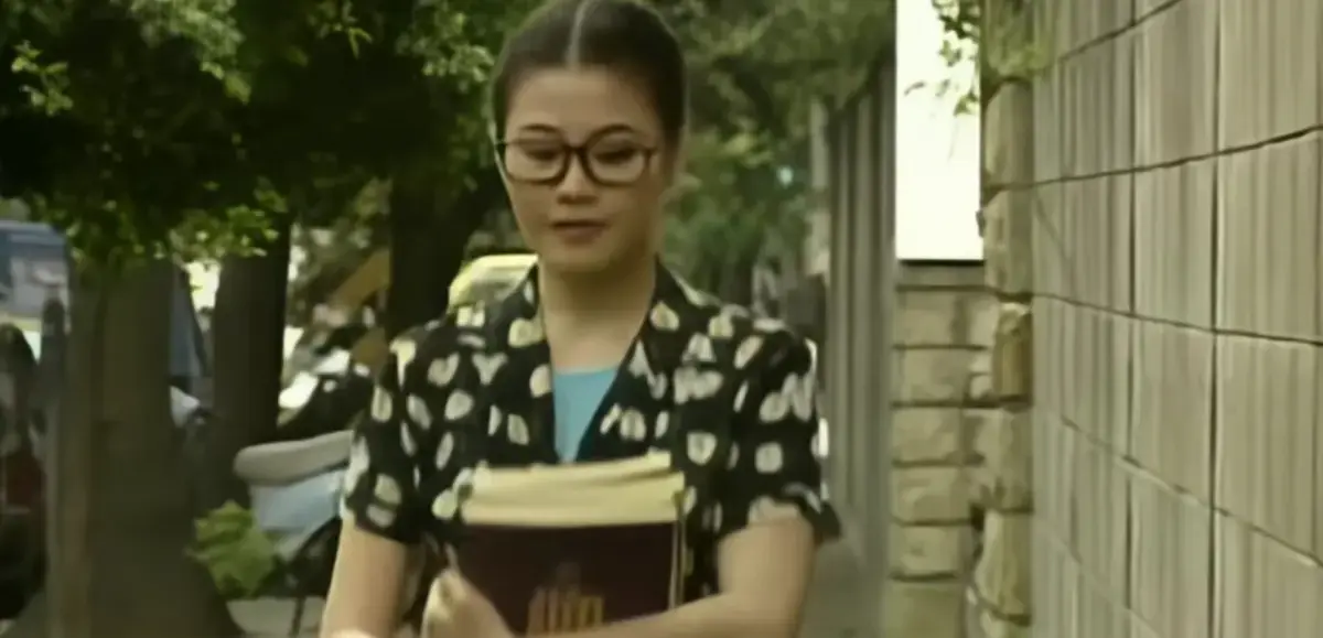 《师生畸恋》未删减HD高清完整版免费观看-洪晓芸主演师生畸恋中文纯净字幕-多网盘资源1080P画质在线播放
