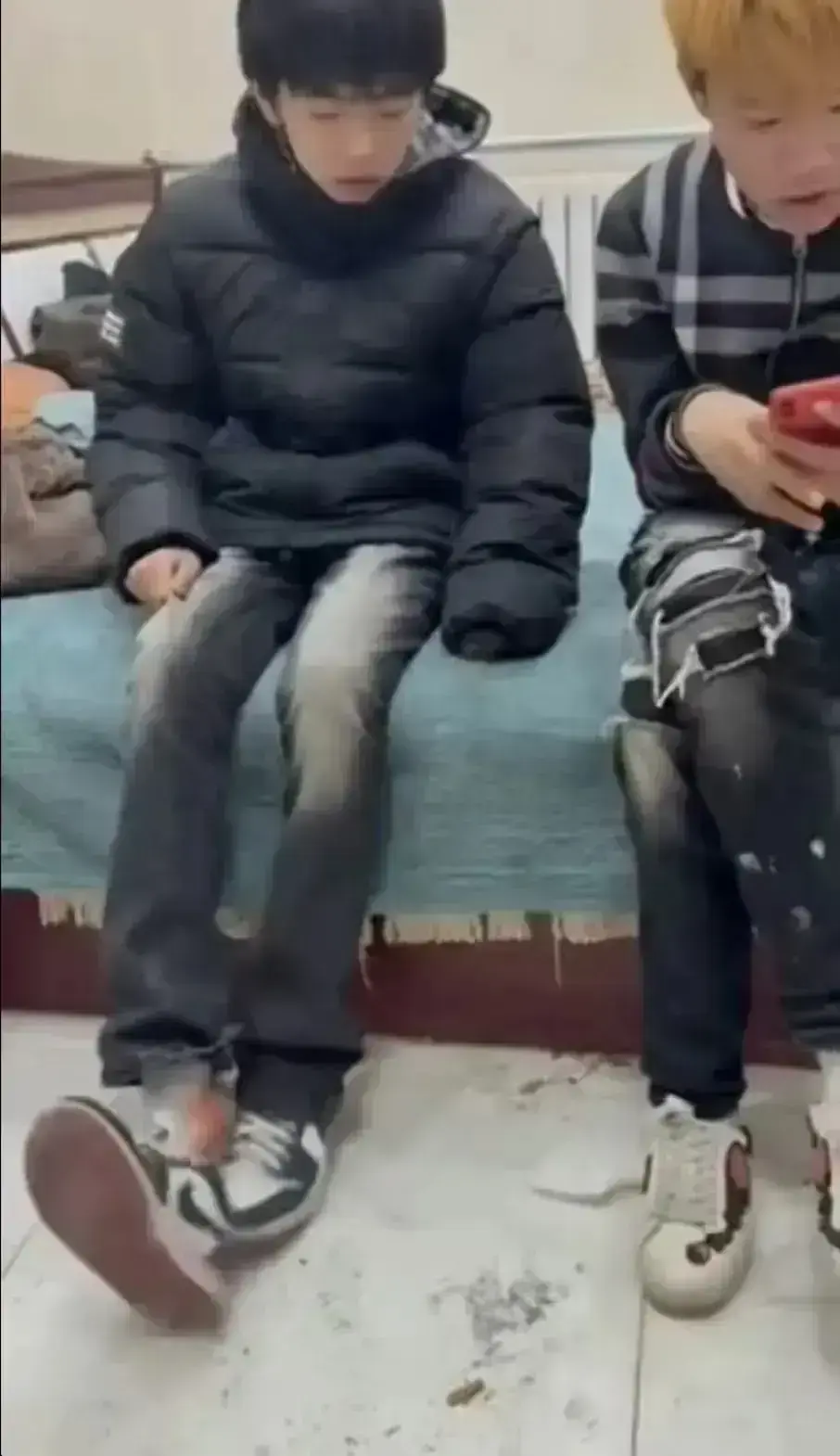 热搜《轻奢小子和美式 boy》未删减完整版在线看-1080P高清画质免费播放-轻奢小子和美式 boy全集