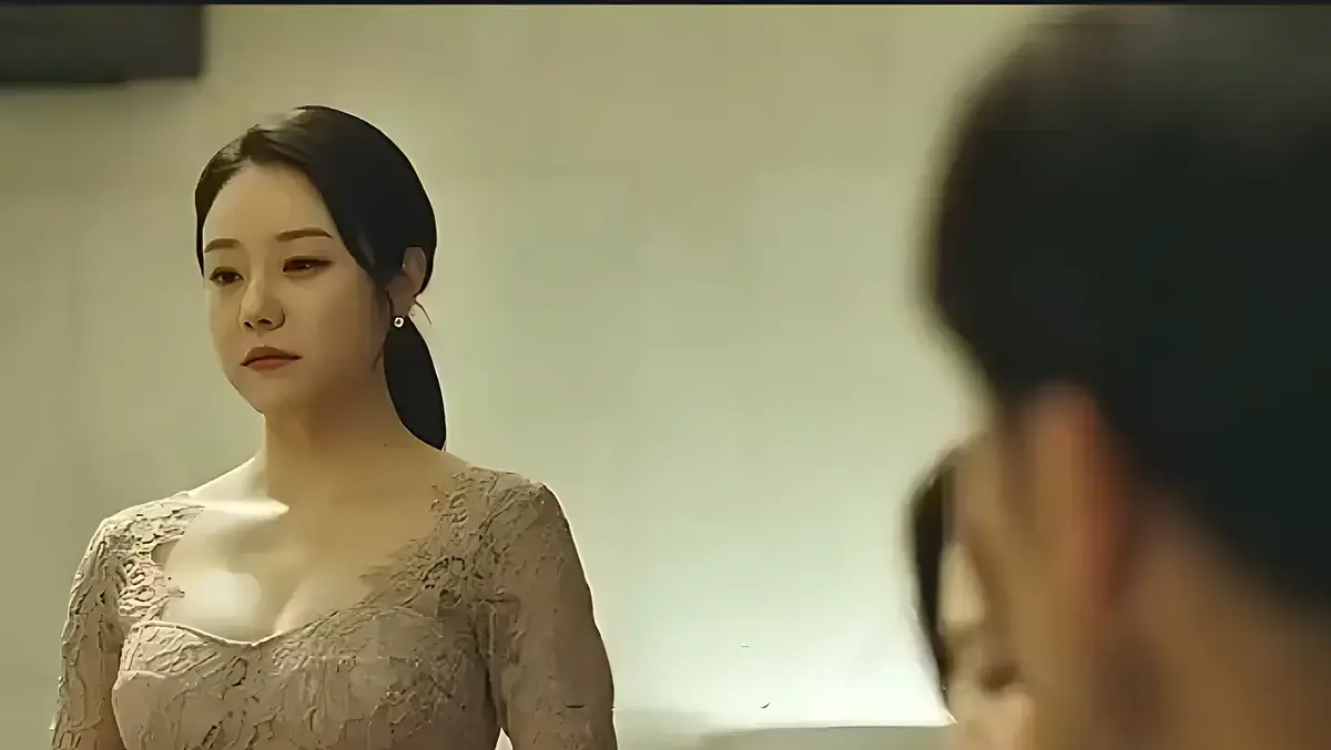 伦理电影《漂亮的保姆》资源下载-未删减版全集118分钟中文字幕1080P高清在线观看-漂亮的保姆韩国伦理剧完整版无广告免费播放